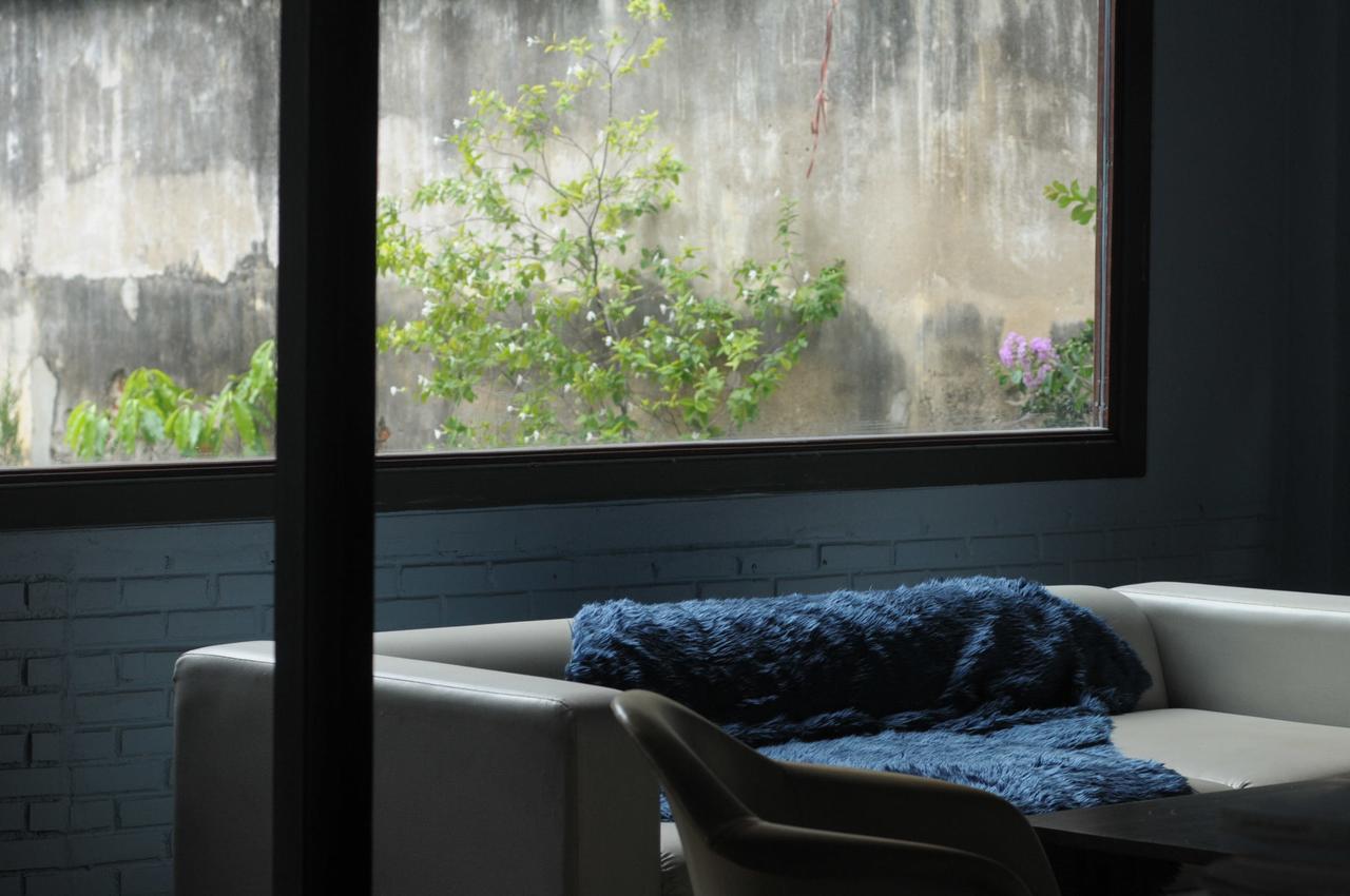 Raining Outside Banguecoque Exterior foto