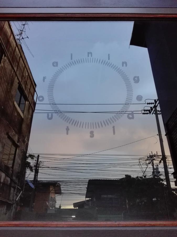 Raining Outside Banguecoque Exterior foto